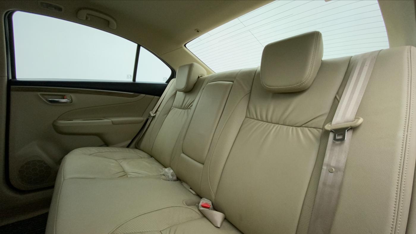 2022 Maruti Ciaz ALPHA  AT 1.5 SHVS PETROL, Petrol, Automatic, 7,536 km, Right Side Rear Door Cabin
