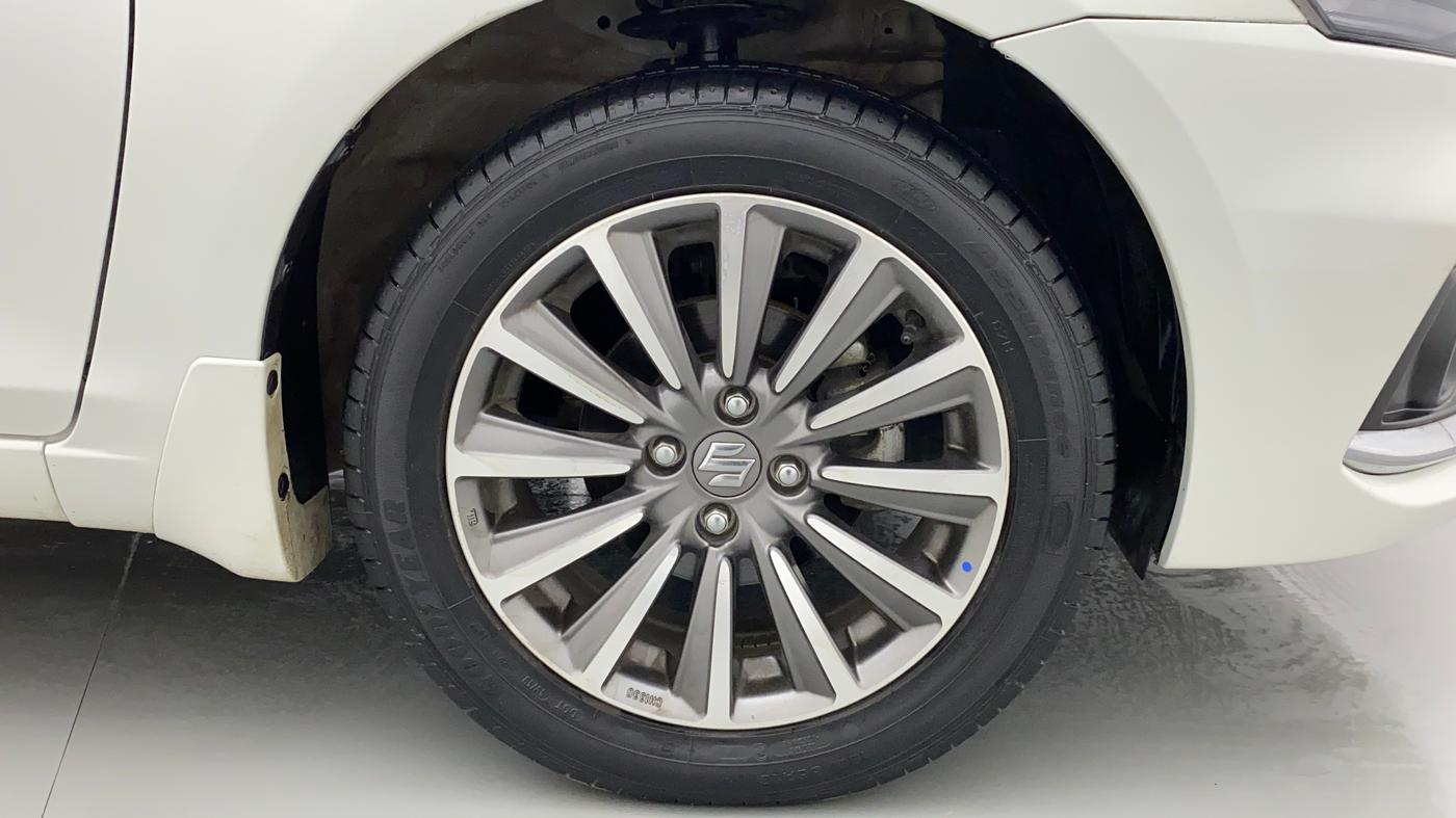 2022 Maruti Ciaz ALPHA  AT 1.5 SHVS PETROL, Petrol, Automatic, 7,536 km, Right Front Wheel
