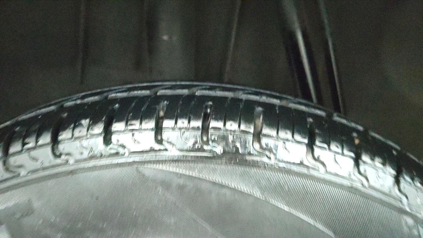 2016 Renault Kwid RXT 1.0, Petrol, Manual, 24,426 km, Right Rear Tyre Tread