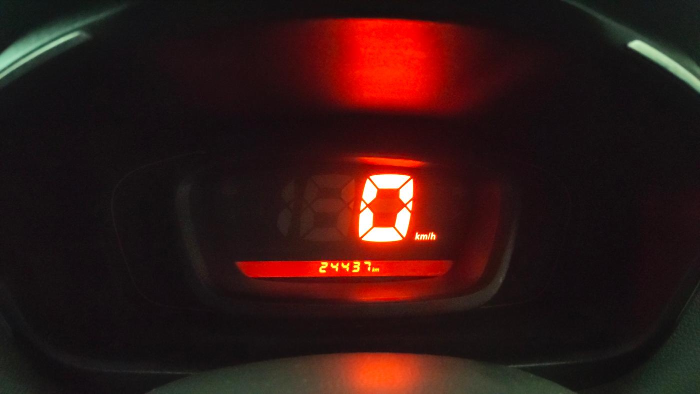 2016 Renault Kwid RXT 1.0, Petrol, Manual, 24,426 km, Odometer Image