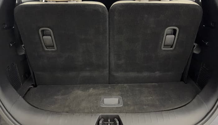 2022 Mahindra XUV700 AX 7 D MT 7 STR, Diesel, Manual, 45,081 km, Boot Inside