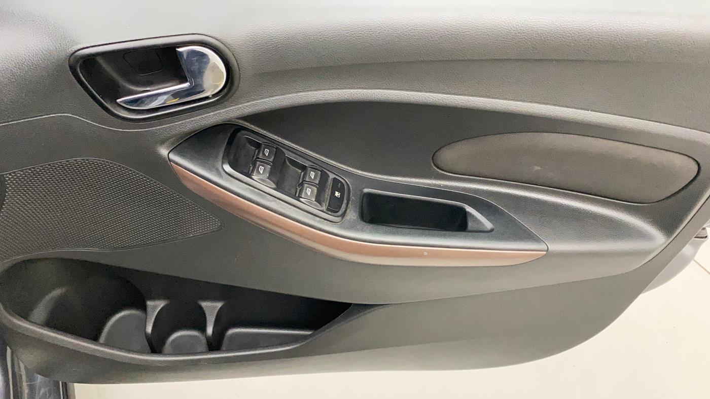 2018 Ford FREESTYLE TITANIUM PLUS 1.2 PETROL, Petrol, Manual, 60,639 km, Driver Side Door Panels Control
