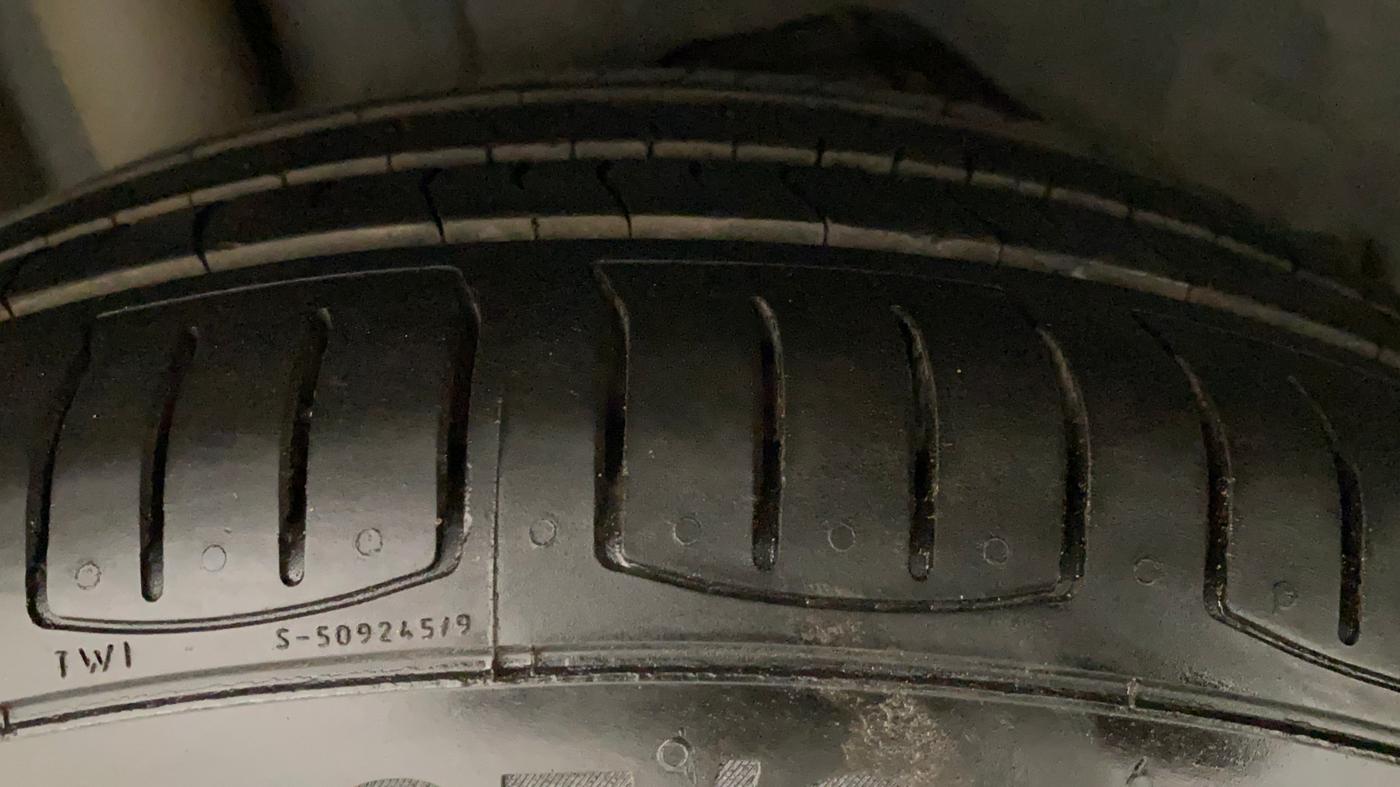 2018 Ford FREESTYLE TITANIUM PLUS 1.2 PETROL, Petrol, Manual, 60,639 km, Right Rear Tyre Tread