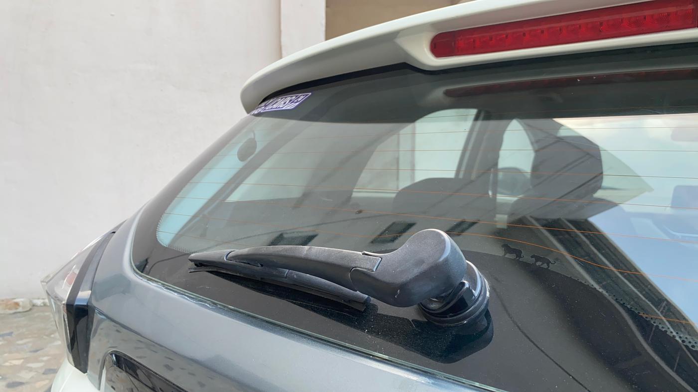 2020 Tata NEXON XZ PLUS PETROL, Petrol, Manual, 1,21,183 km, Rear Wiper