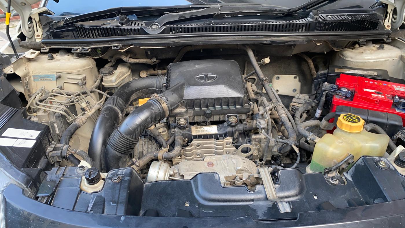 2020 Tata NEXON XZ PLUS PETROL, Petrol, Manual, 1,21,183 km, Engine View - Right