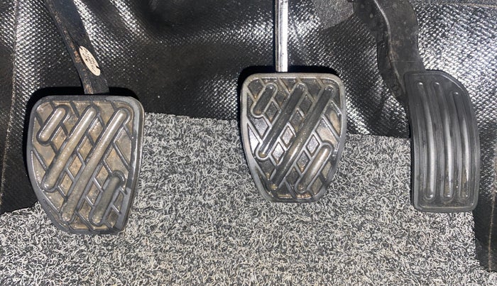 2017 Datsun Go Plus T, Petrol, Manual, 65,431 km, Pedals