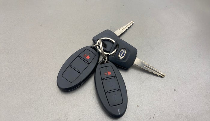 2017 Datsun Go Plus T, Petrol, Manual, 65,431 km, Key Close Up