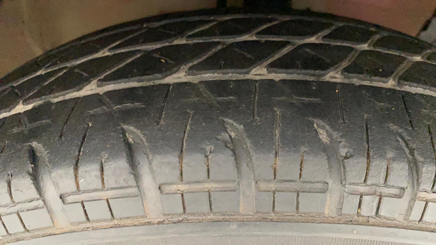 2012 Maruti Swift VDI, Diesel, Manual, 70,955 km, Right Front Tyre Tread