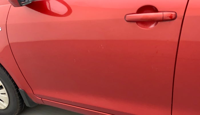 2012 Maruti Swift VDI, Diesel, Manual, 70,955 km, Front passenger door - Slightly dented
