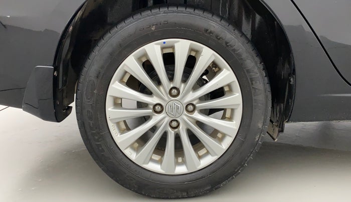 2019 Maruti Ciaz DELTA 1.5 SHVS MT PETROL, Petrol, Manual, 32,885 km, Right Rear Wheel