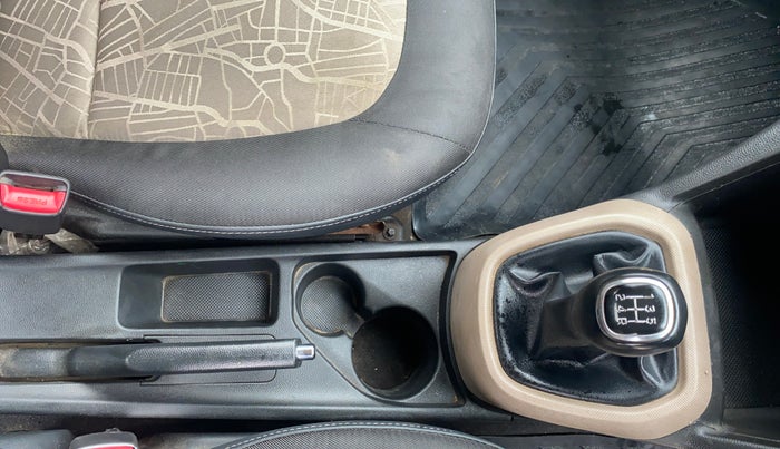 2016 Hyundai Grand i10 SPORTZ 1.2 KAPPA VTVT, CNG, Manual, 97,381 km, Gear Lever