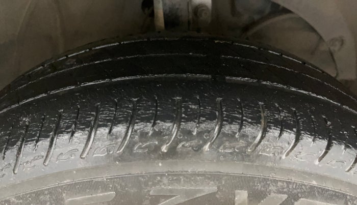 2019 Maruti Baleno SIGMA PETROL 1.2, Petrol, Manual, 95,031 km, Right Front Tyre Tread