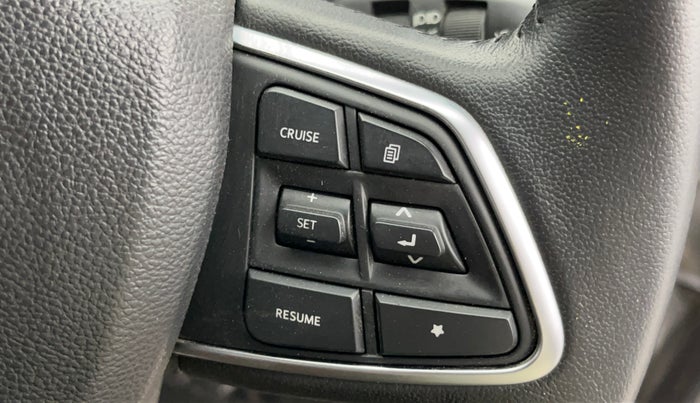 2022 Mahindra SCORPIO-N Z8 L PETROL AT 6 STR, Petrol, Automatic, 52,457 km, Adaptive Cruise Control