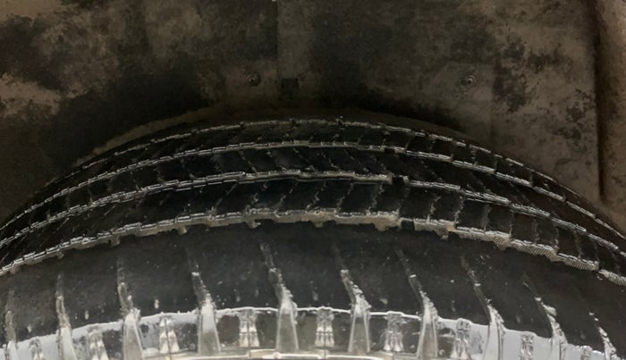 2022 Mahindra SCORPIO-N Z8 L PETROL AT 6 STR, Petrol, Automatic, 52,457 km, Left Rear Tyre Tread