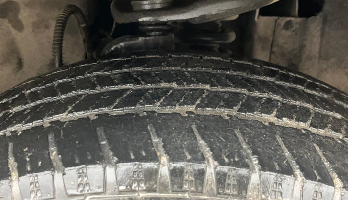 2022 Mahindra SCORPIO-N Z8 L PETROL AT 6 STR, Petrol, Automatic, 52,457 km, Right Front Tyre Tread