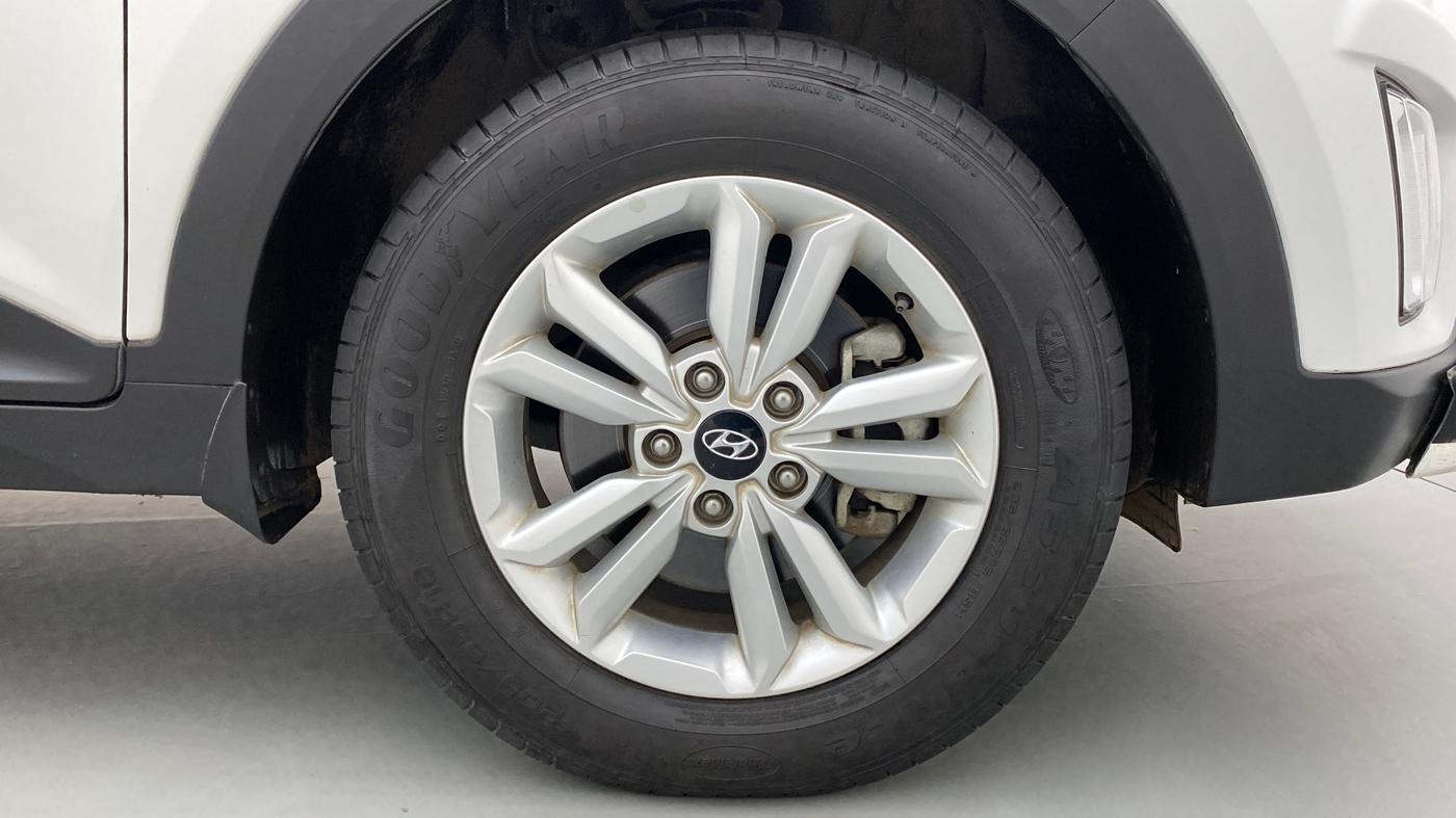 2016 Hyundai Creta 1.6 SX PLUS PETROL, Petrol, Manual, 20,142 km, Right Front Wheel