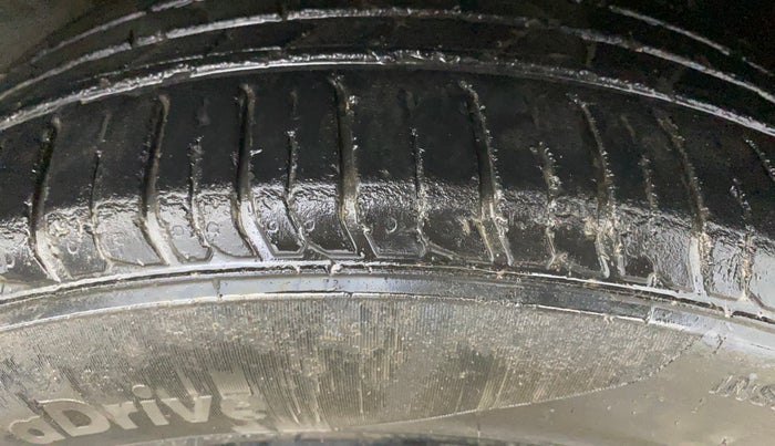 2022 Hyundai VENUE S (O) 1.0 Turbo Petrol DCT, Petrol, Automatic, 42,538 km, Right Front Tyre Tread