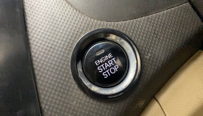 2016 Hyundai Verna 1.6 CRDI SX, Diesel, Manual, 1,44,453 km, Keyless Start/ Stop Button