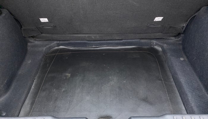 2021 Tata ALTROZ XE 1.2, Petrol, Manual, 5,596 km, Boot Inside