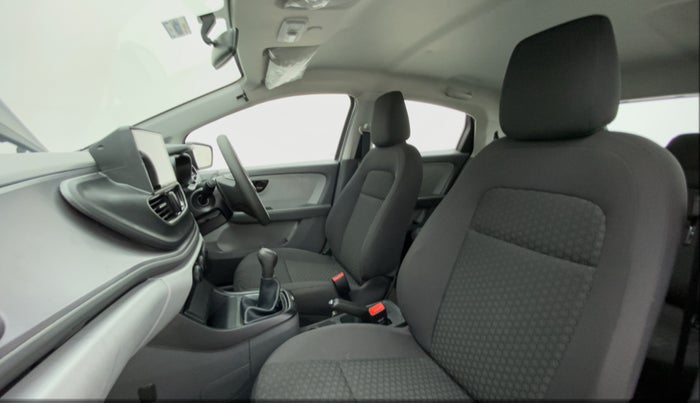2021 Tata ALTROZ XE 1.2, Petrol, Manual, 5,596 km, Right Side Front Door Cabin