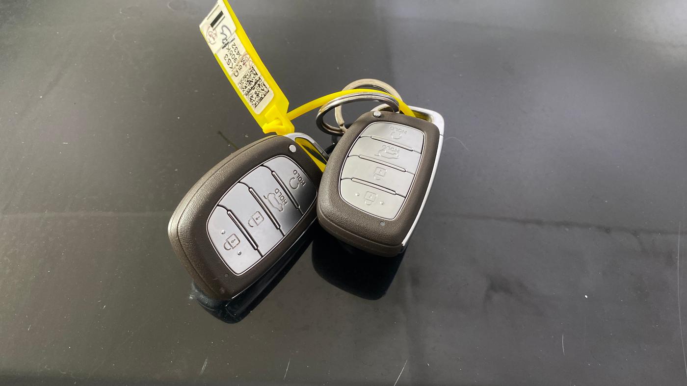 2024 Hyundai VENUE SX 1.5 CRDI, Diesel, Manual, 64,128 km, Key Close Up