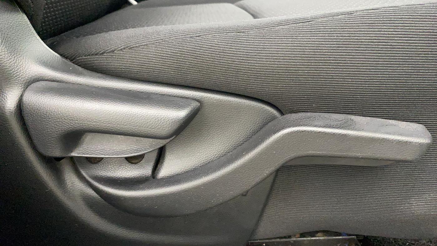 2018 Honda BR-V 1.5L I-VTEC V CVT, Petrol, Automatic, 47,984 km, Driver Side Adjustment Panel