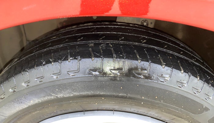 2014 Maruti Celerio VXI AMT, Petrol, Automatic, 34,157 km, Left Front Tyre Tread