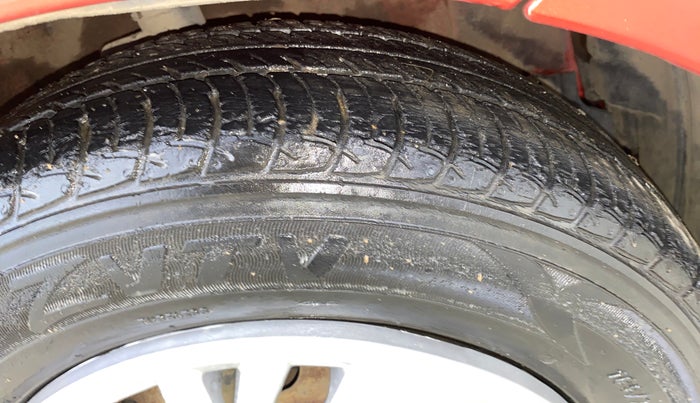 2014 Maruti Celerio VXI AMT, Petrol, Automatic, 34,157 km, Right Front Tyre Tread