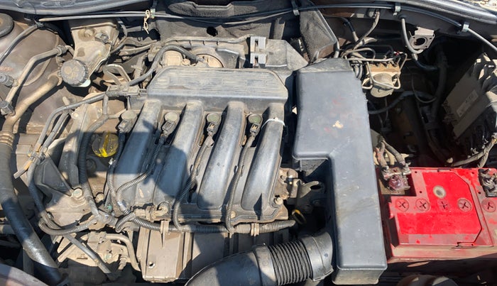 2016 Renault Duster RXL PETROL, Petrol, Manual, 88,147 km, Engine View