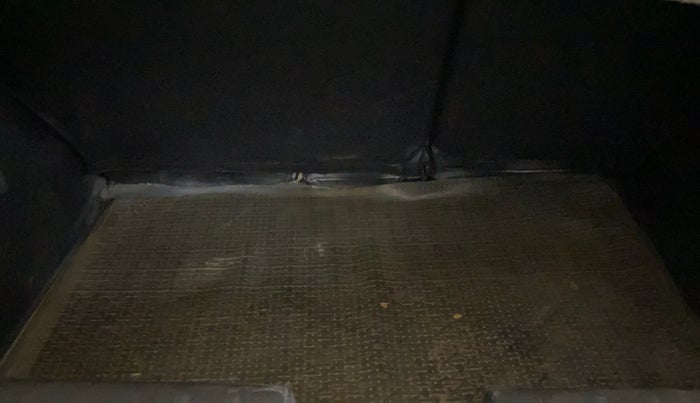 2016 Maruti Baleno DELTA PETROL 1.2, Petrol, Manual, 88,858 km, Boot Inside