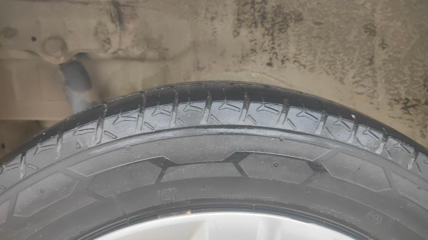 2018 Maruti Wagon R 1.0 VXI AMT, Petrol, Automatic, 89,022 km, Right Rear Tyre Tread