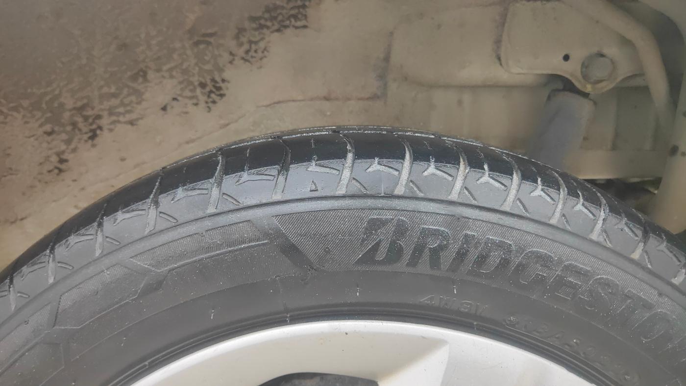 2018 Maruti Wagon R 1.0 VXI AMT, Petrol, Automatic, 89,022 km, Left Rear Tyre Tread