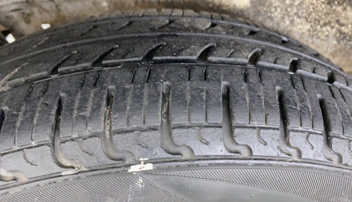 2018 Maruti Wagon R 1.0 VXI, Petrol, Manual, 14,172 km, Right Rear Tyre Tread