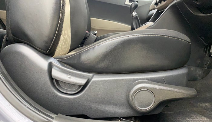 2014 Hyundai Grand i10 ASTA 1.2 KAPPA VTVT, Petrol, Manual, 34,466 km, Driver Side Adjustment Panel