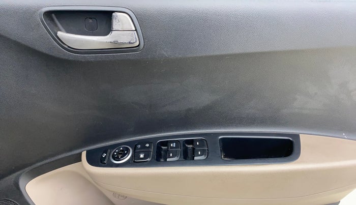 2014 Hyundai Grand i10 ASTA 1.2 KAPPA VTVT, Petrol, Manual, 34,466 km, Driver Side Door Panels Control