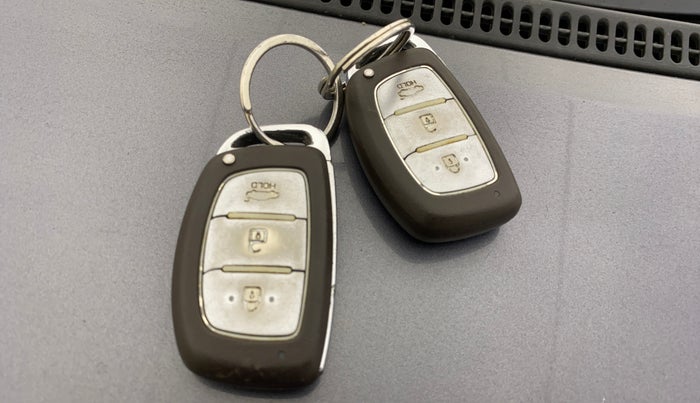 2014 Hyundai Grand i10 ASTA 1.2 KAPPA VTVT, Petrol, Manual, 34,466 km, Key Close Up