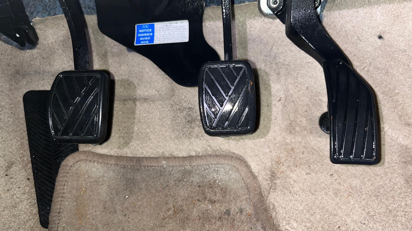 2016 Maruti Ciaz ZXI, Petrol, Manual, 69,706 km, Pedals