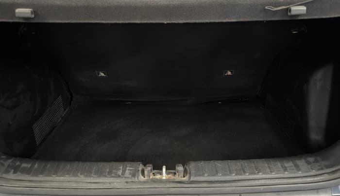 2023 KIA SONET HTK PLUS 1.0 IMT, Petrol, Manual, 51,977 km, Boot Inside