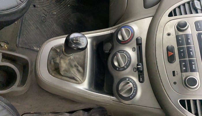 2013 Hyundai i10 ERA 1.1, Petrol, Manual, 83,326 km, Gear Lever