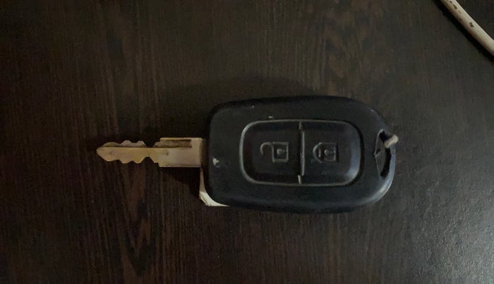 2017 Datsun Redi Go T (O), Petrol, Manual, 43,614 km, Key Close Up