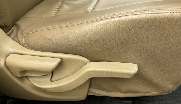 2016 Honda Amaze 1.2 SMT I VTEC, Petrol, Manual, 68,337 km, Driver Side Adjustment Panel