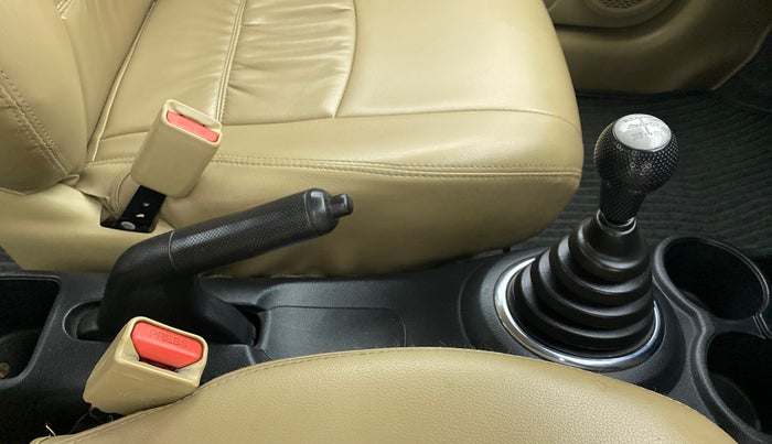 2016 Honda Amaze 1.2 SMT I VTEC, Petrol, Manual, 68,337 km, Gear Lever