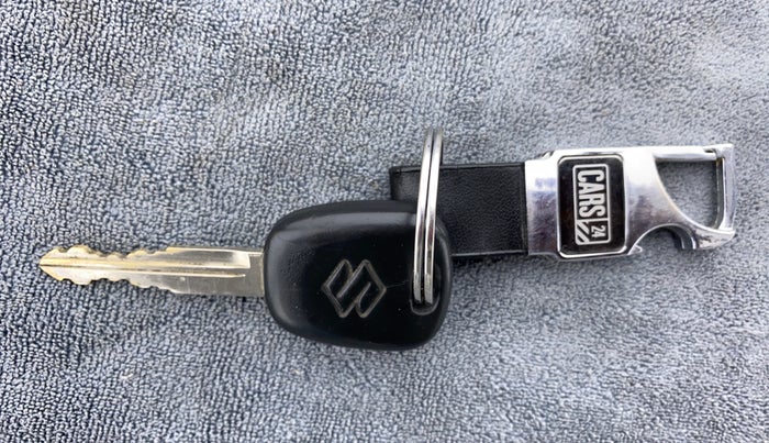 2020 Maruti Swift LXI, Petrol, Manual, 22,918 km, Key Close Up