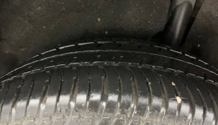 2014 Ford Ecosport TITANIUM 1.0L ECOBOOST, Petrol, Manual, 74,404 km, Left Rear Tyre Tread