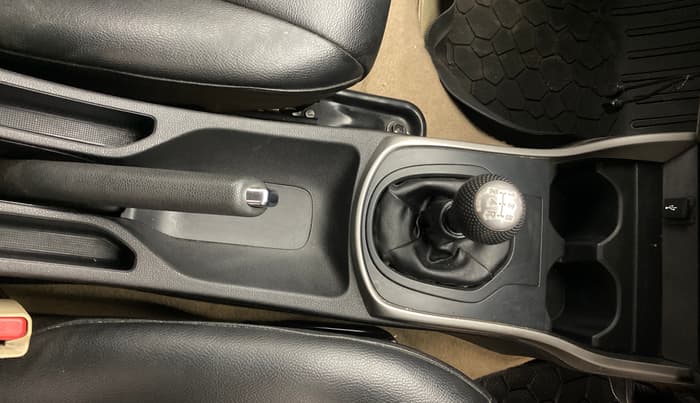2017 Honda City 1.5L I-VTEC V MT, Petrol, Manual, 53,356 km, Gear Lever