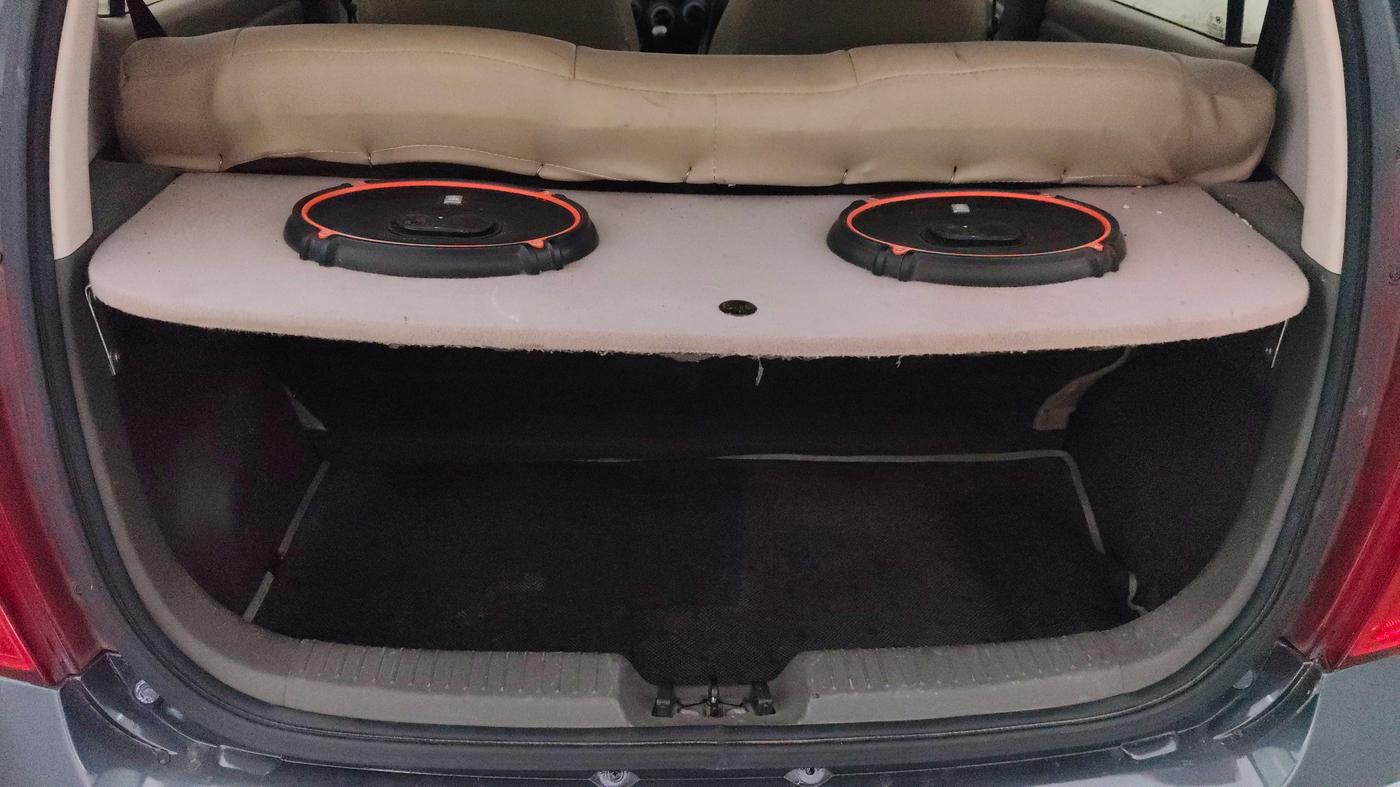 2014 Hyundai i10 ERA 1.1, Petrol, Manual, 39,324 km, Boot Inside