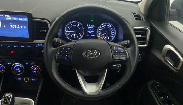2021 Hyundai VENUE SX 1.0 TURBO IMT, Petrol, Manual, 13,756 km, Steering Wheel Close Up