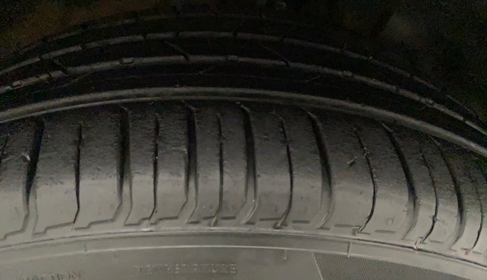 2021 Hyundai VENUE SX 1.0 TURBO IMT, Petrol, Manual, 13,756 km, Right Rear Tyre Tread