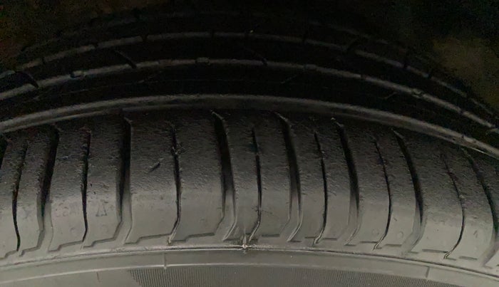 2021 Hyundai VENUE SX 1.0 TURBO IMT, Petrol, Manual, 13,756 km, Left Front Tyre Tread