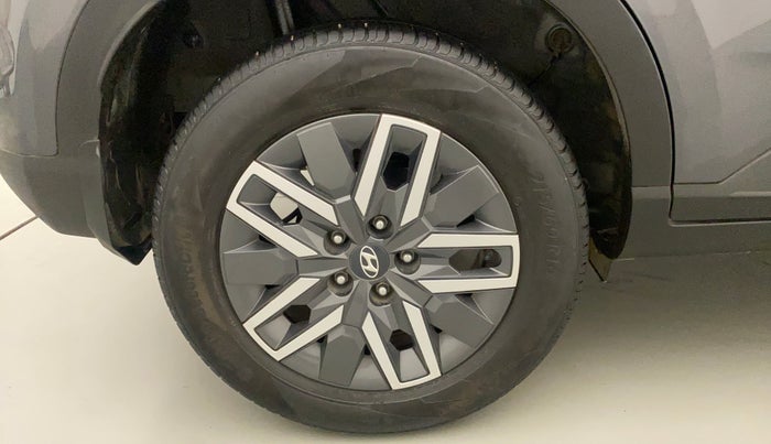 2021 Hyundai VENUE SX 1.0 TURBO IMT, Petrol, Manual, 13,756 km, Right Rear Wheel